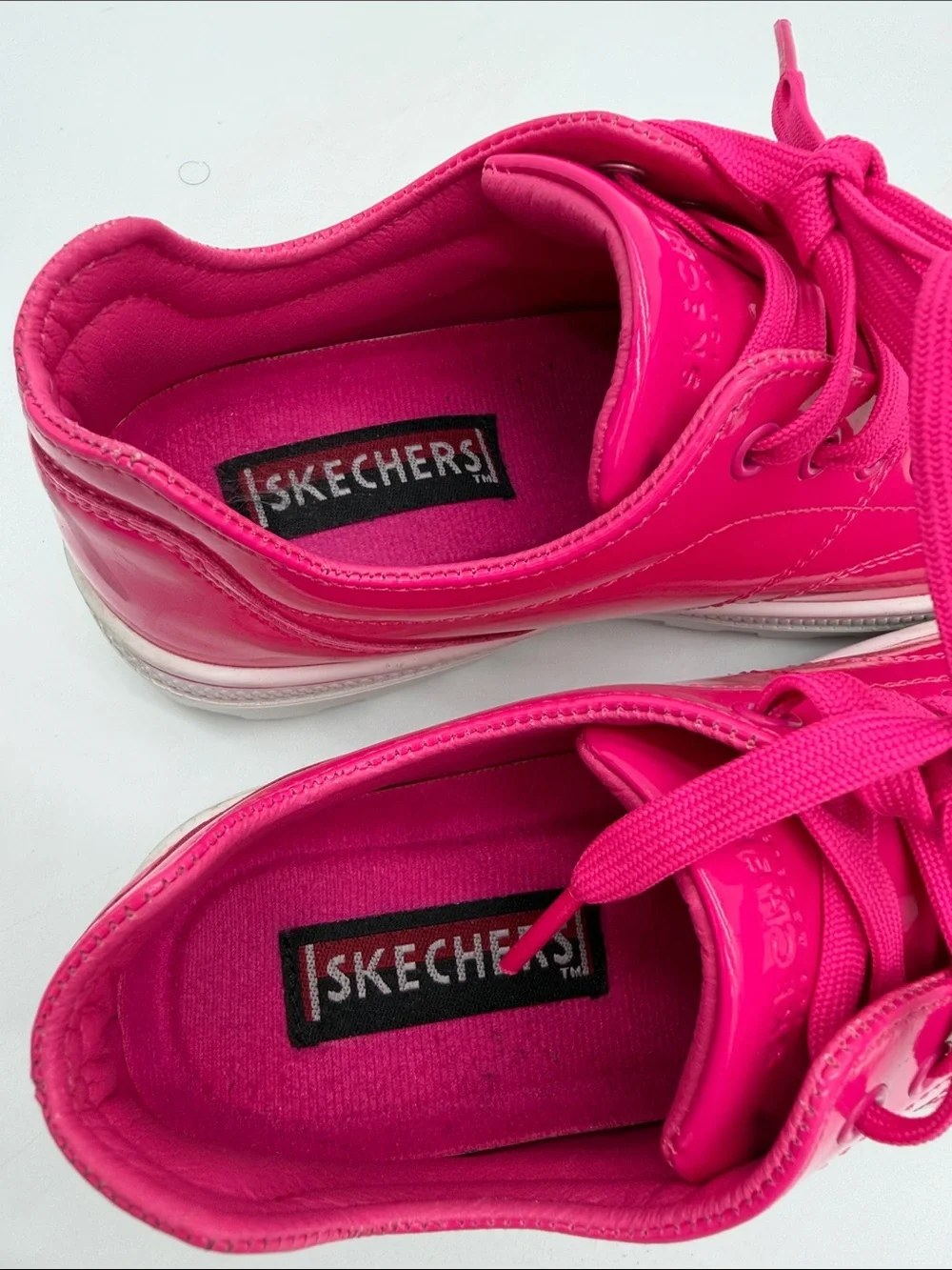 Skechers Women's 155201 Hot Pink Patent Roadies 90sBBY Casual Shoes Size 7.5